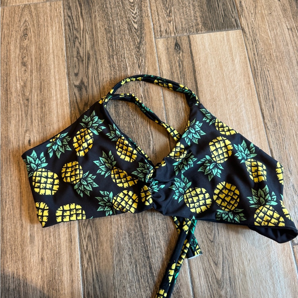 Moana Bikini Black and Yellow Pineapple Top